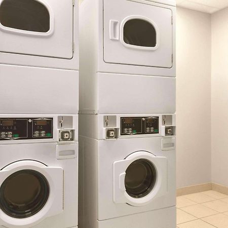 Country Inn & Suites By Radisson, Washington, Dc East - Capitol Heights, Md Ngoại thất bức ảnh
